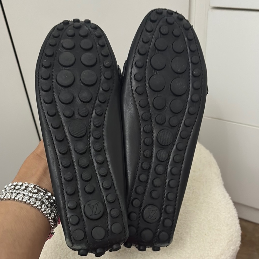 Authentic Louis  Vuitton Black and Gold loafers - SALE 🎉🎉 - Picture 4 of 10